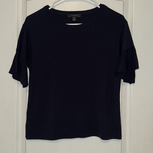 EUC NAVY KNIT TOP - Picture 3 of 8